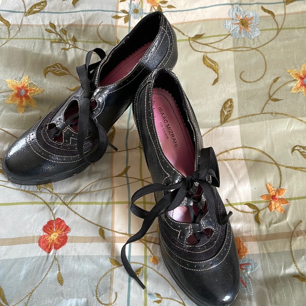 Size 8 1/2 dress shoes